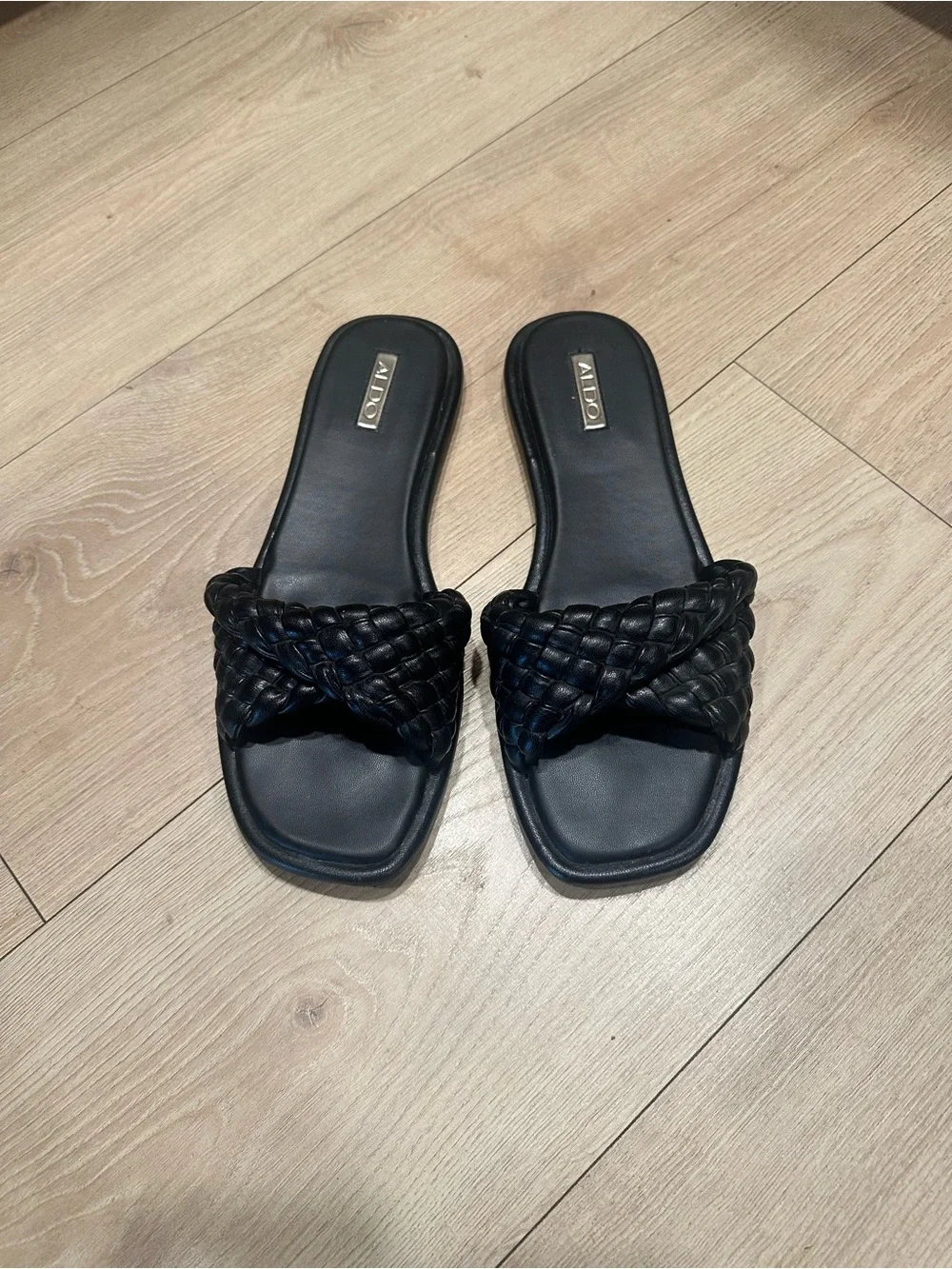 Aldo classic black